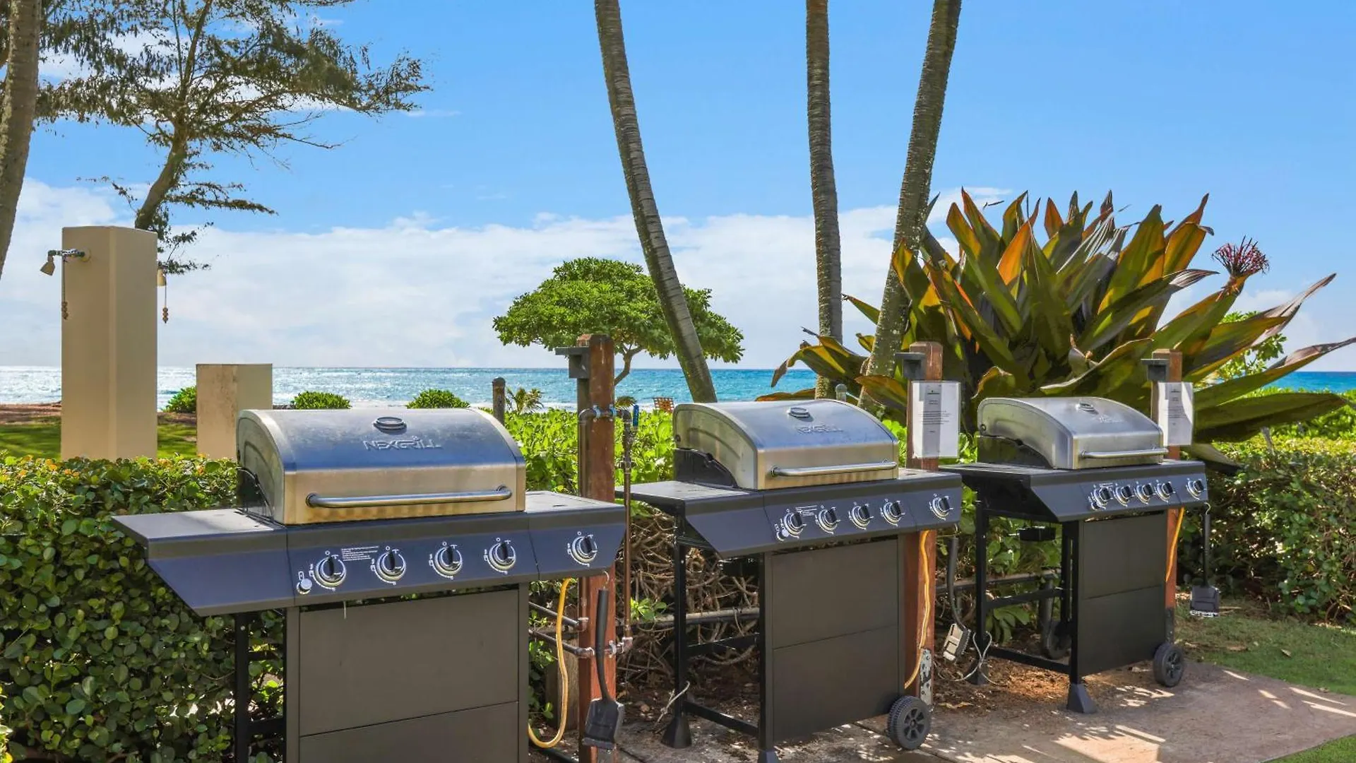 Aston Islander On The Beach Kapa'a