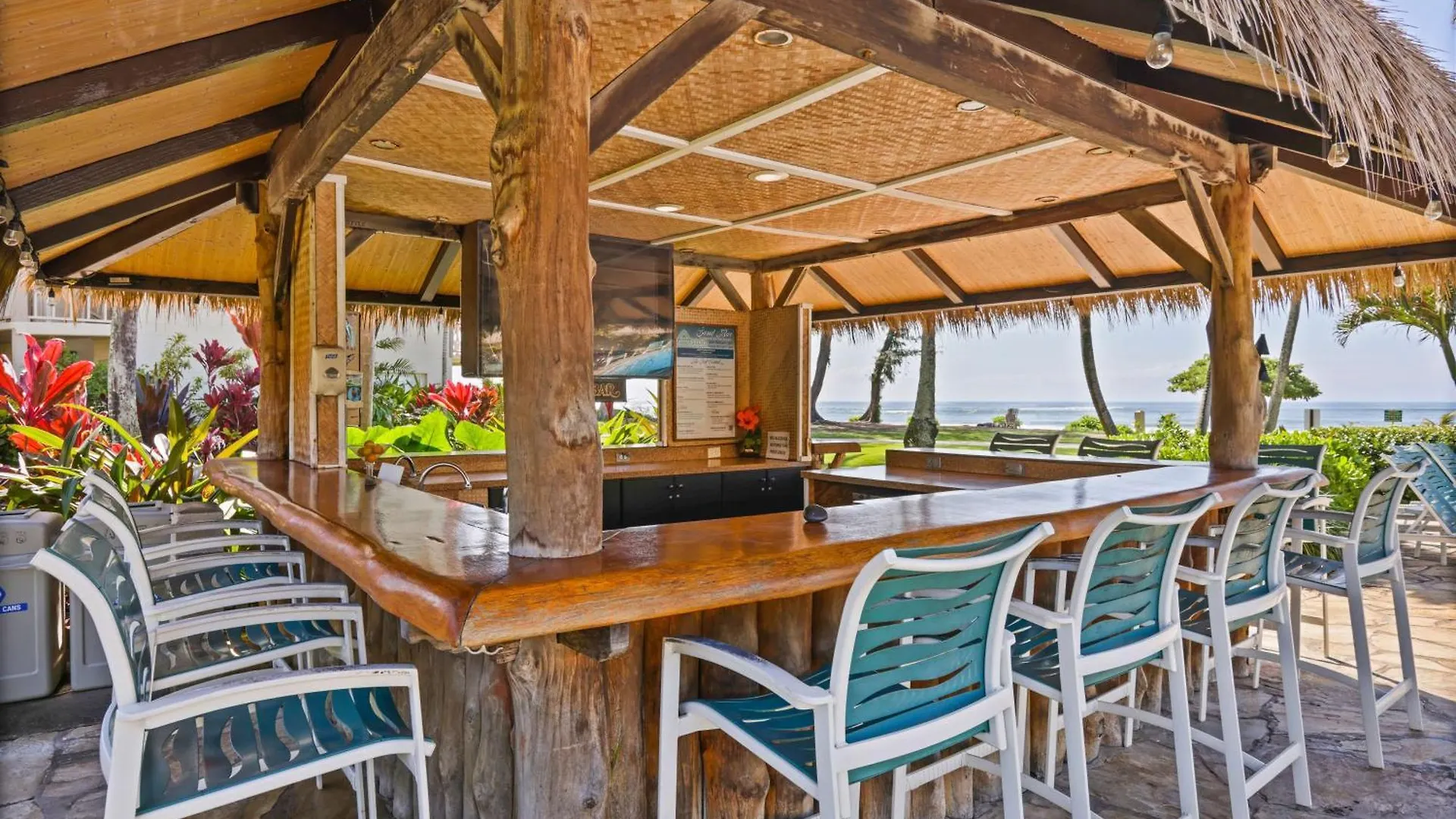 *** Apart Otel Aston Islander On The Beach Kapa'a ABD